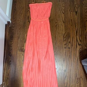 BCBGMAXAZRIA Accordion Maxi Dress